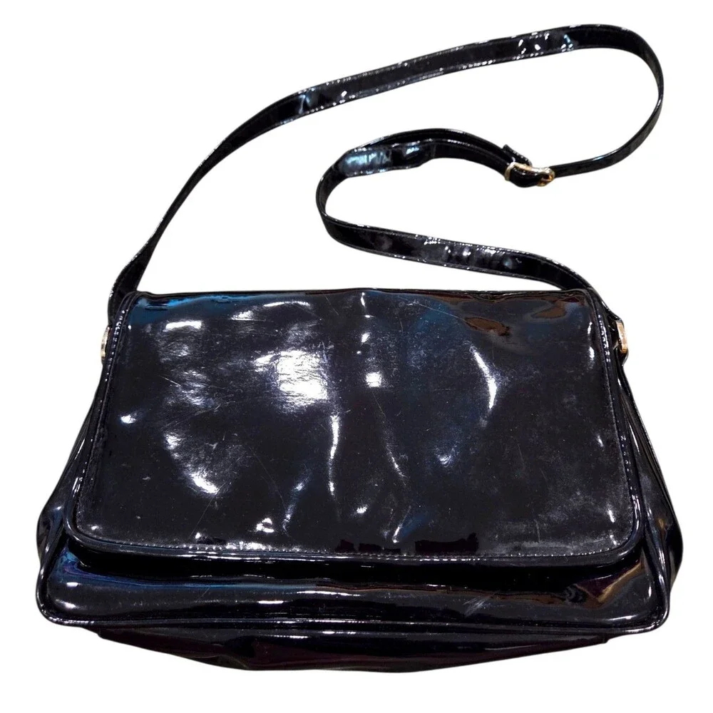 Vintage 1970s–1980s Black Patent Finish Shoulder Bag